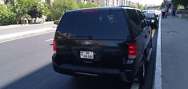 Ford: Ford Expedition SUV - Korpus: qara rəng, iri ölçülü kuzov, güclü və — 7