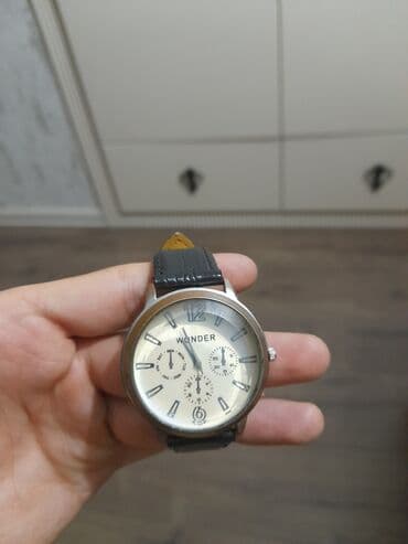 Yeni, Qol saatı, rəng - Gümüşü