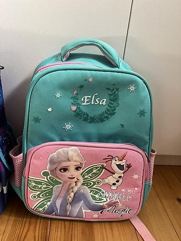 Məktəb çantaları: Uşaq üçün Elsa temalı məktəb çantası. Xüsusiyyətlər: - Rəng: firuzəyi — 1