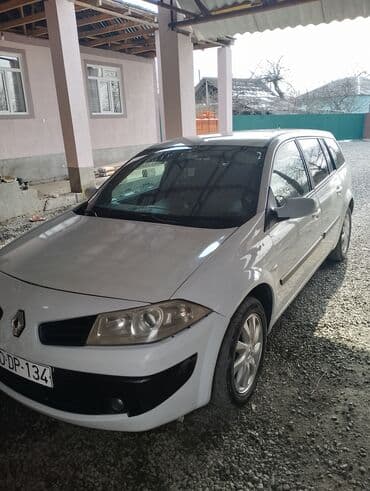 çeşqa maşını: Renault Megane: 1.5 l | 2008 il — 1