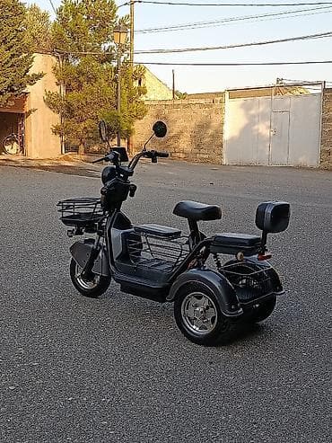 mopet elektrik: Elektrik üçtəkərli skuter - Güclü elektrik mühərriki və sakit işləmə — 5