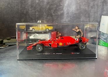 Ferrari, 2018 il, 1:43, Dəmir, Ödənişli çatdırılma