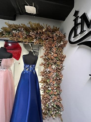 gul qabi: Məhsul: Dekorativ süni çiçək tağı (divar/bucağa quraşdırılan — 1