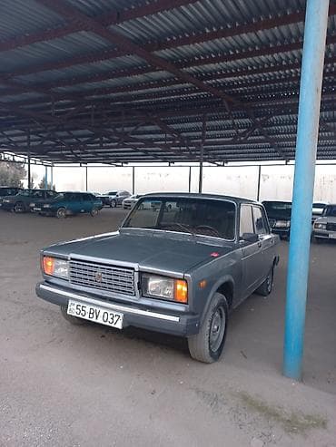 vaz 2121: Lada 2107 sedan - Kuzov: 4 qapılı sedan, boz rəng - Mühərrik — 7