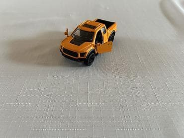 Игрушки: Metall oyuncaq avtomobil – sedan model miniatür - Ölçü: təxminən 1:36 — 8
