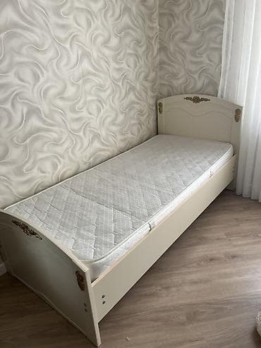 ev stul: Tək nəfərlik klassik üslubda çarpayı və döşək dəsti. - Ölçü: təxminən — 1
