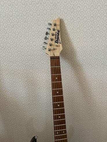 gitara tornado: İbanez Elektro gitara
360 Azn yeni kimi — 2