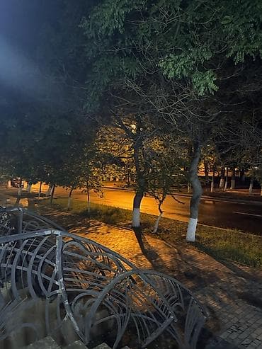 mebel ustaları: Salon da kreslo icarəyə verilir. Yan yana olan kreslodan doldakı,ünvan — 8