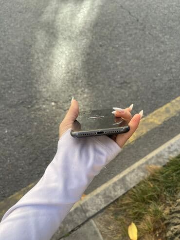 сколько стоит использованный айфон 11: IPhone 11, Black Titanium, Zəmanət — 2