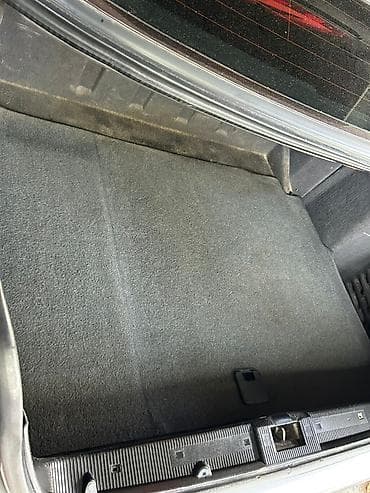 bmw e39 radiator: Mercedes-Benz E-Class (W210) sedan - Gövdə: 4 qapılı sedan, gümüşü — 8