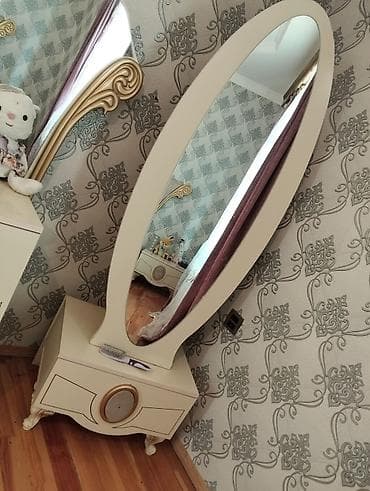 bazali yataq: Bu yataq dəsti yataq otağınız üçün rahat və zərif bir seçimdir. Dəstə — 9