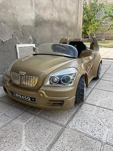 Uşaqlar üçün elektrikli akkumulyatorlu minik maşını - Korpus rəngi — 2