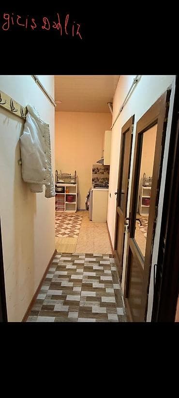 Ev 28 mayda yerlesir 23 sayli mektebin yaninda 2 metroyada yaxindir lalafo.az -da Ev 28 mayda yerlesir 23 sayli mektebin yaninda 2 metroyada yaxindir