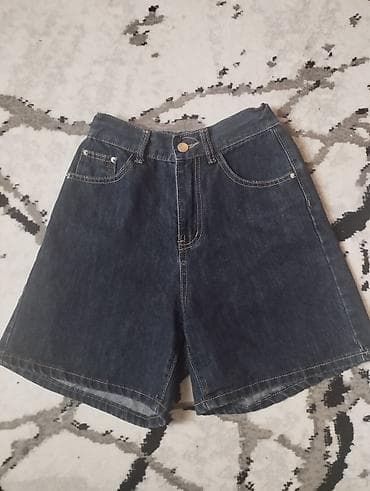 qadin alt: Şortlar — 1