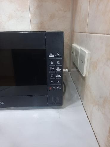 samsung kohnə: Mikrodalğalı soba Samsung, Ayrıca dayanan, Qril ilə, rəng - Qara — 2