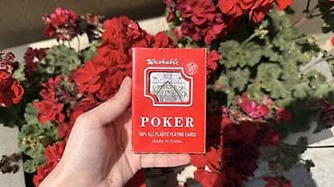 Poker oyun kartları dəsti - Brend/Qablaşdırma: Qırmızı qutu üzərində — 1