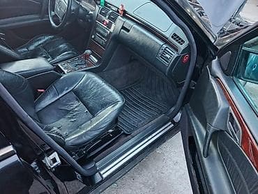 spacer mercedes: Mercedes-Benz E-Class: 3.2 l | Sedan — 2