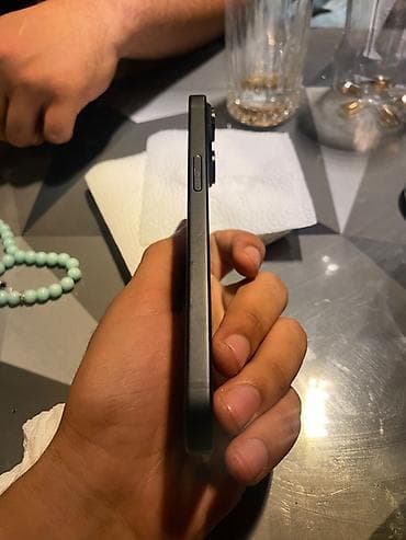 iphona 6 plus: IPhone 15, Qara — 5