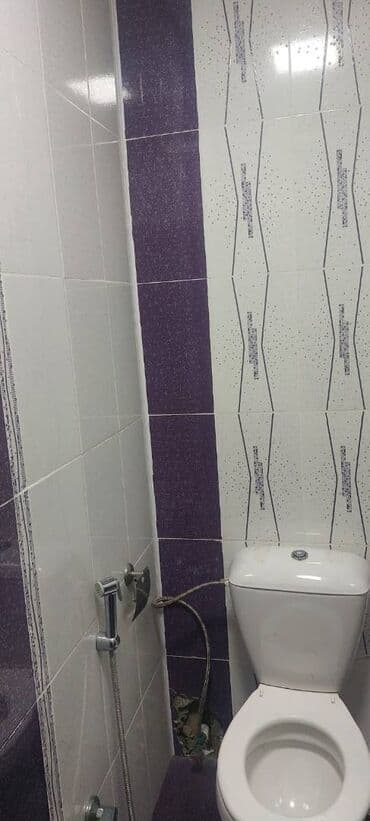 qarayev obyekt: Qaraev metrosuna yaxin yerləşən ümumi sahəsi 130 kv,m olan,3 otaqlı — 2