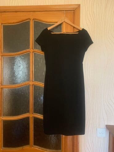 ikinci el don: FENDİ,42 ölcü,az geyinilib,material pambıq,marlyovka,düymeli,ön teref — 5