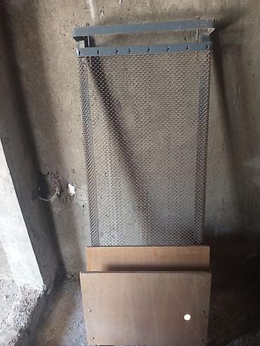 2 eded setkali krvatdir. Təzə kimi qalb .İşlenmeyib demey olar.Bir