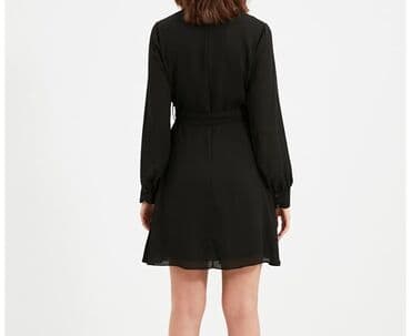 böyük bədən paltarlar: 36 razmer. Yenidir 15m. Ölçü uyğun gəlmədiyi üçün satılır — 3