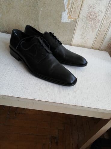 купить ботинки в баку: Kiwi ayaqqabısı və botinkalar. 20 azn. Teze. Qalan razmer lər  — 3