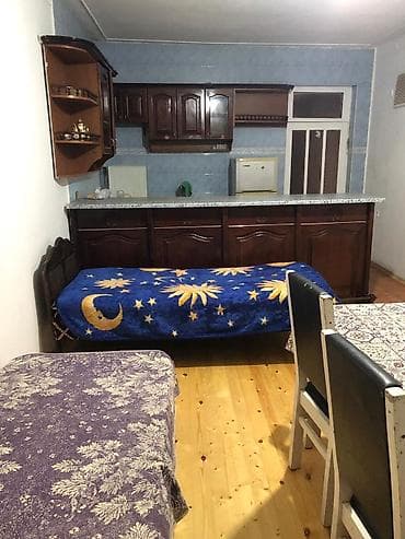 baki heyet evleri: 30 kv. m, 2 otaqlı, Qaz, İşıq, Su — 10