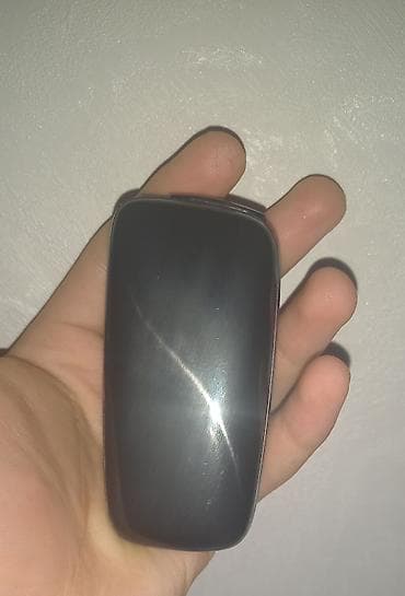 iphone adapter şunuru: Qara reng plom 4-5defe istifade olunub sadece arxasinda 1-2cizig var — 1