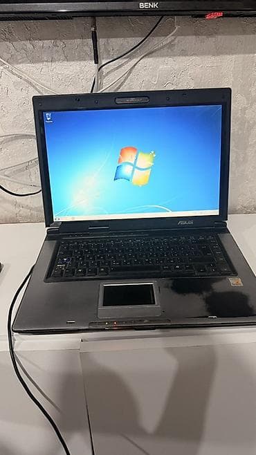 персональный компьютер: ASUS noutbuk adapteri ilə birlikdə təqdim olunur. Korpus qara — 4