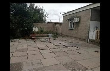 mingecevir ev satisi: Həyətyanı sahəli bir məhle evi satilir, ev Gencede Atabeylerde 8 sotda — 4