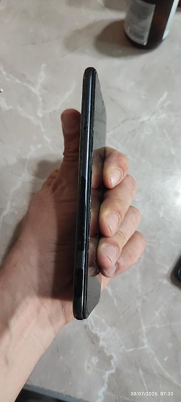 Poco Pocophone F1, 64 GB, rəng - Qara, Sensor, Barmaq izi, Face ID — 4