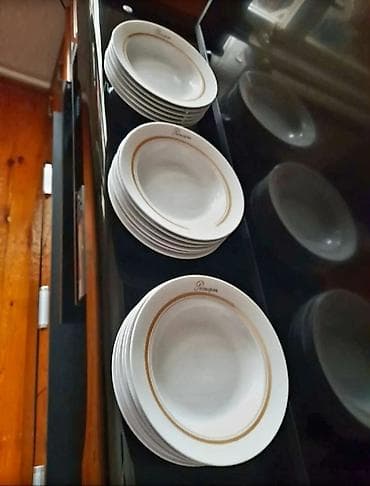 Boşqablar, 18 ədədli dəst, rəng - Ağ, Farfor, SSRİ