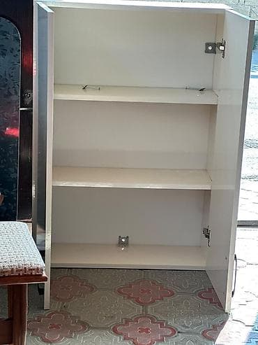 polkali skaf: Ağ rəngli iki qapılı asma dolab - Material: parlaq örtüklü MDF/LDSP — 2