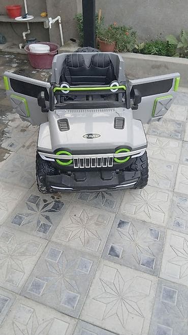 deri plas: Salam aeroport bine. atclqda yerlewr .Uşaq üçün elektrikli minik — 3