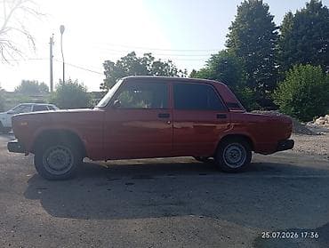 vaz 2107 feredo caşka: VAZ 2107 sedan - Kuzov: 4 qapılı sedan, qırmızı rəng - Mühərrik — 3