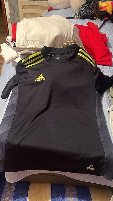 Kişi geyimləri: Adidas idman köynəyi - Rəng: qara, floresan-sarı detallar - Dizayn — 1