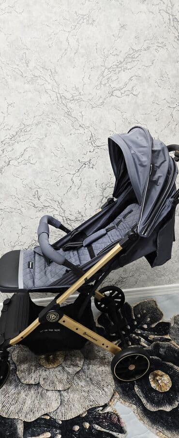 mutsy igo universal arabalar: Uşaq arabası – yüngül və funksional model.Yenidi - Rəng: boz, qızılı — 2