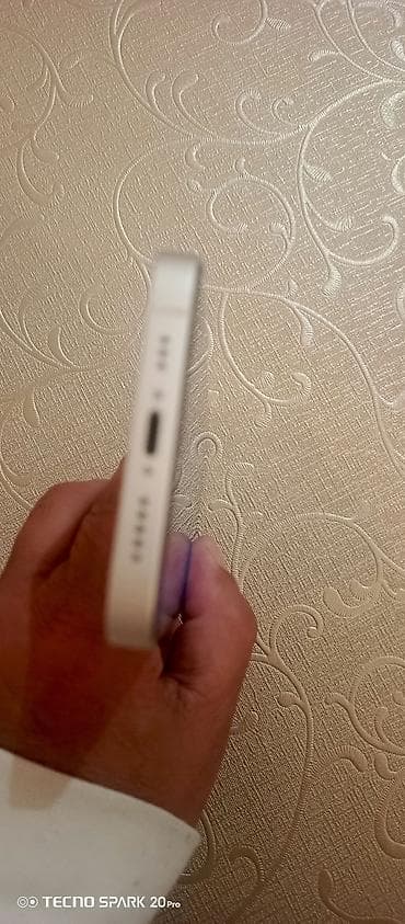 iphone 12 pro max kabro: IPhone 13, Ağ, Face ID — 6