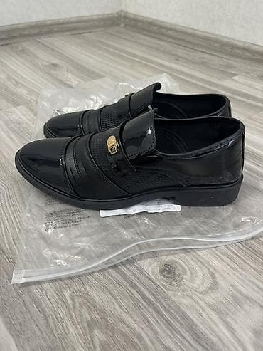 ayaqqabı: Kişi klassik tufliləri – qara, parlaq üst səthli - Model: loafers — 4