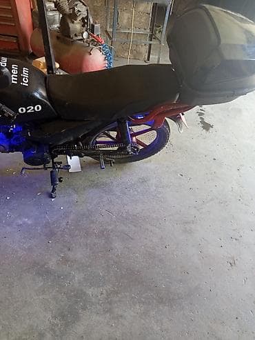 ford 8 1: Satılır: Şəhər içi istifadəyə uyğun kiçik motosiklet/skuter tipli — 8