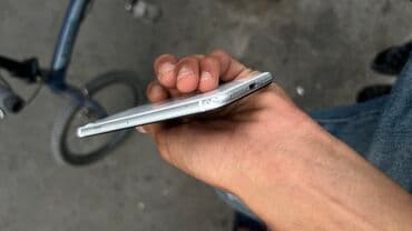 Tofas: IPhone SE 2020, 64 GB, Desert Titanium, Barmaq izi — 4