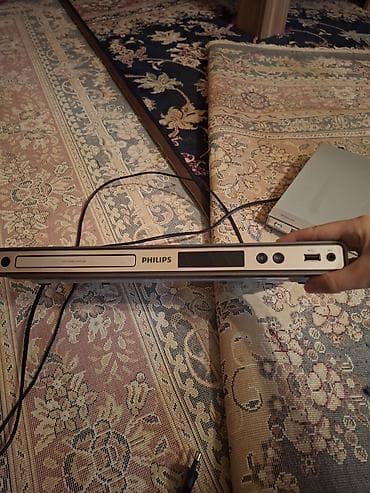 philips s388: Philips DVD pleyer - Marka/model: Philips (ön paneldə “DVD Player — 4