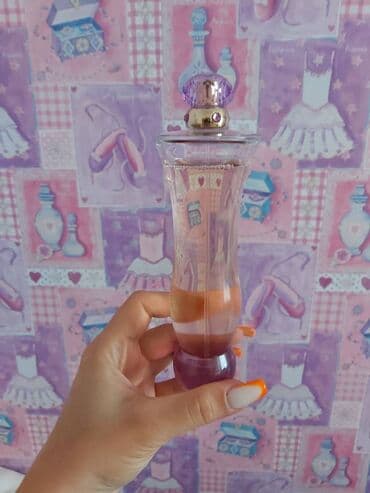versace crystal noir qiymeti ideal: Versace Woman EDP, 100 ml-den az istifade olunub, Istanbul duty free — 1
