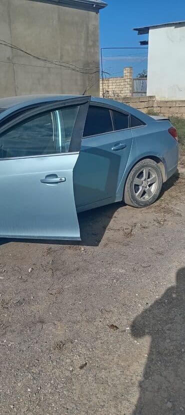 çeşka disk: Chevrolet Cruze: 1.4 l | 2011 il 393400 km Sedan — 4