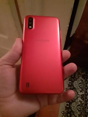 philips xenium x331: Samsung Galaxy A01, 32 GB, rəng - Qırmızı, İki sim kartlı — 1