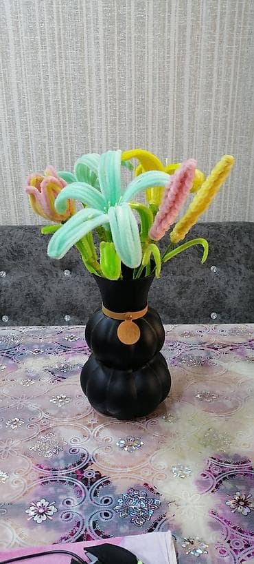 qizil sat: Salam 🙋‍♀️. Əl işi, unikal bir dekorativ çiçək satıram. Bu çiçək adi — 1