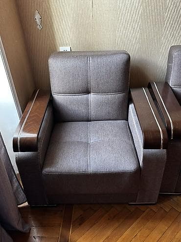 yumşaq mebel: Klassik üslubda qonaq otağı mebel dəsti Tərkibi: - Divar boyu iri — 6