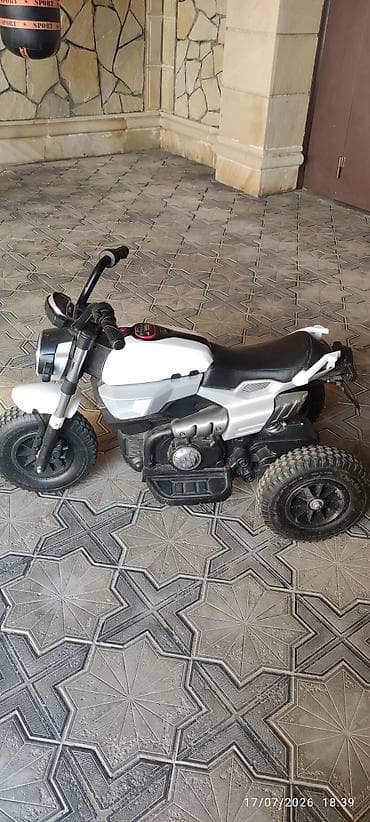 elekt: Uşaq elektrik üçtəkərli motosiklet - Rəng: qırmızı/qara-gümüş — 3