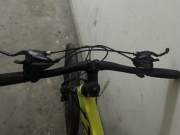 26 lıq Heçbir detalı dəyişdirilməyib 450 aznə alınıb kontakt homedən